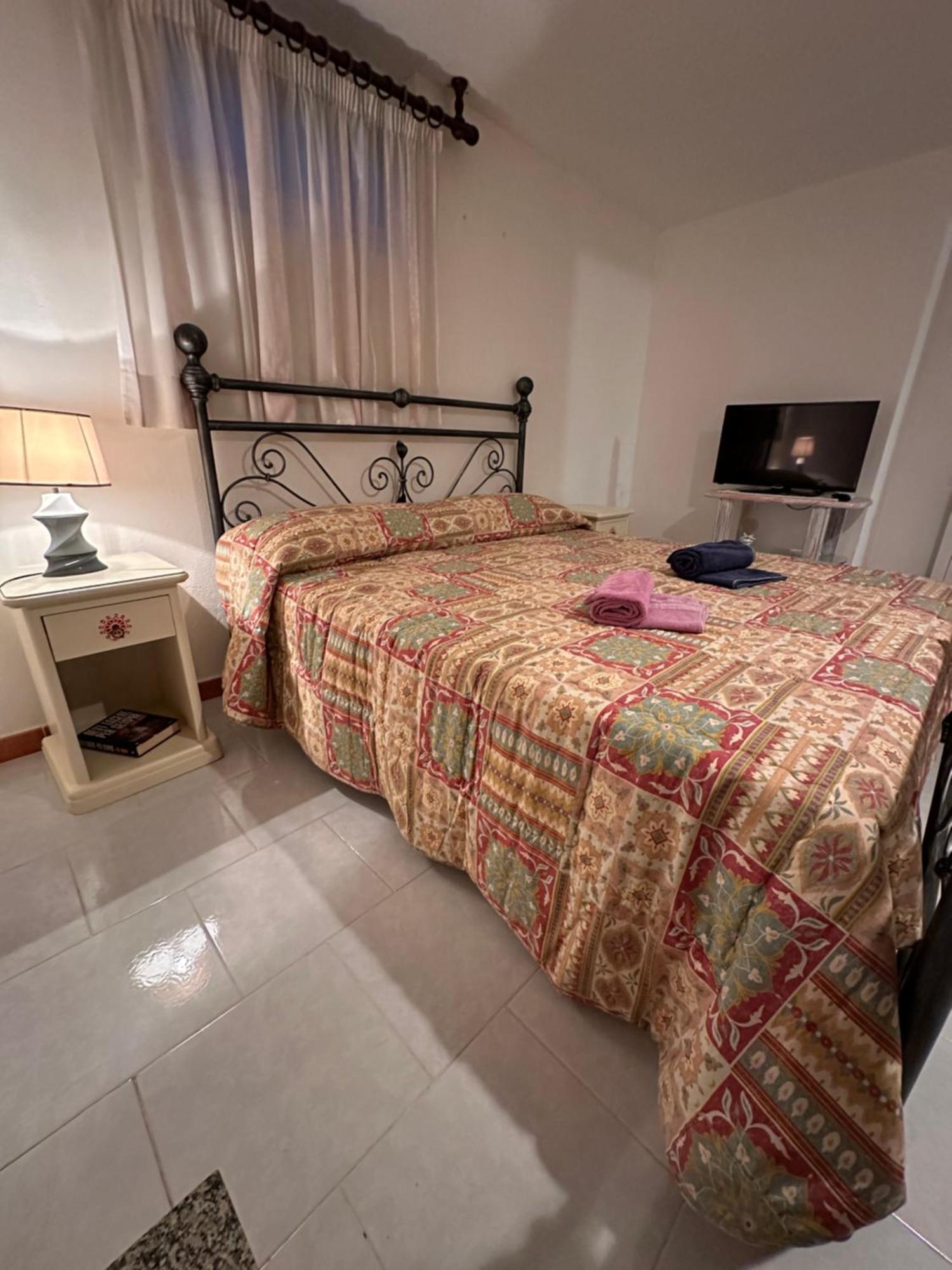 Comfort House Apartment Olbia Bagian luar foto